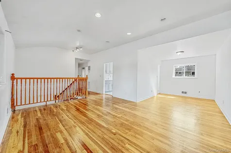 49 Eastern Avenue Deer Park NY 11729