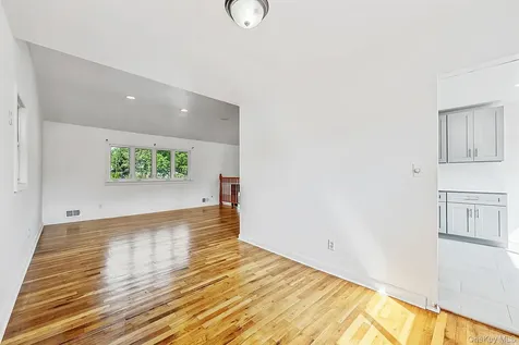49 Eastern Avenue Deer Park NY 11729