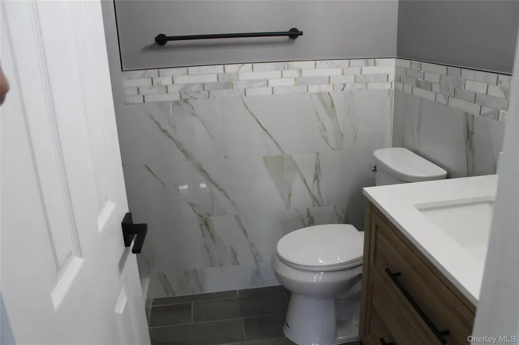 276 Temple Hill New Windsor NY 12553