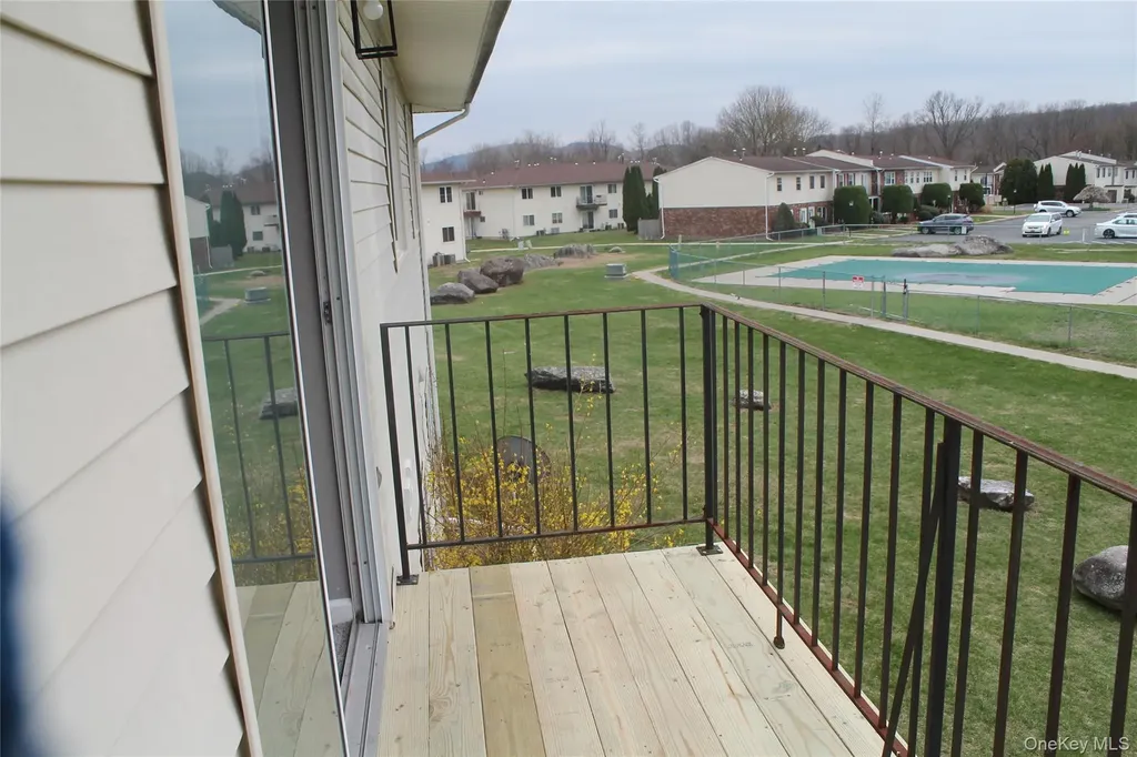 276 Temple Hill New Windsor NY 12553