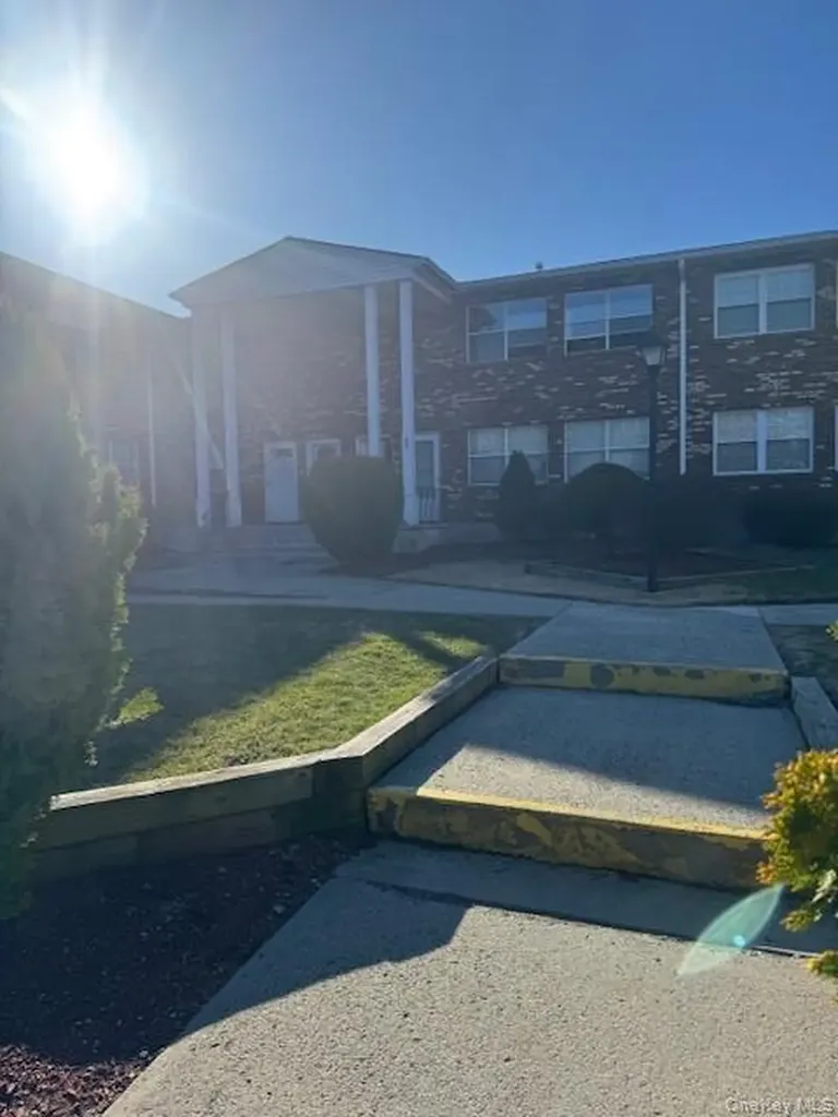 276 Temple Hill New Windsor NY 12553