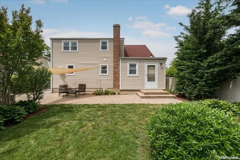 1670 Abby Road Merrick NY 11566