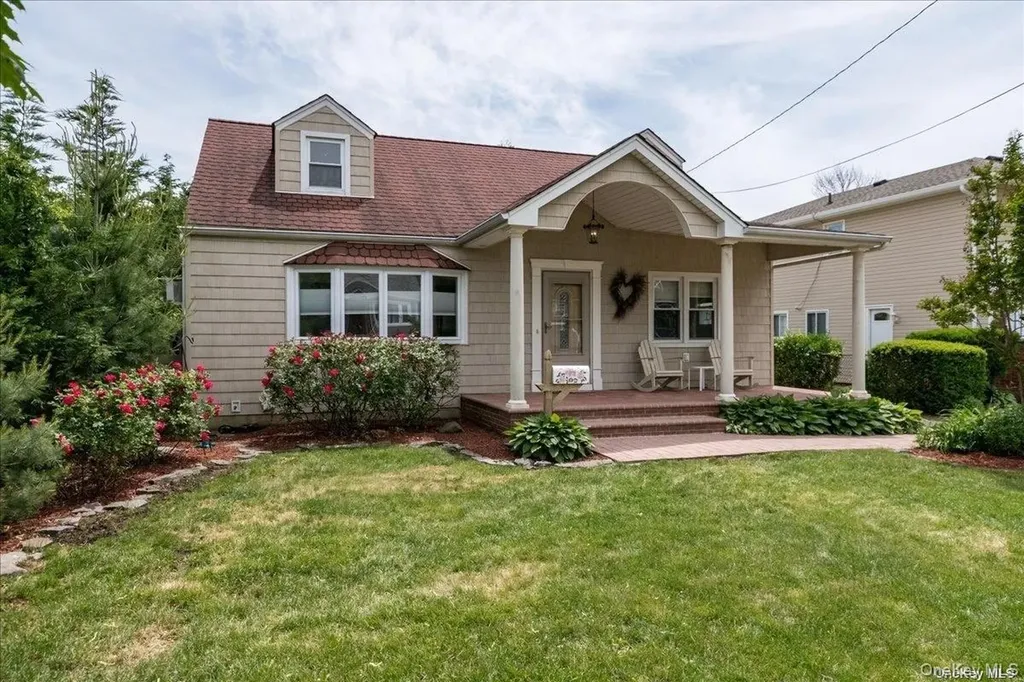 1670 Abby Road Merrick NY 11566
