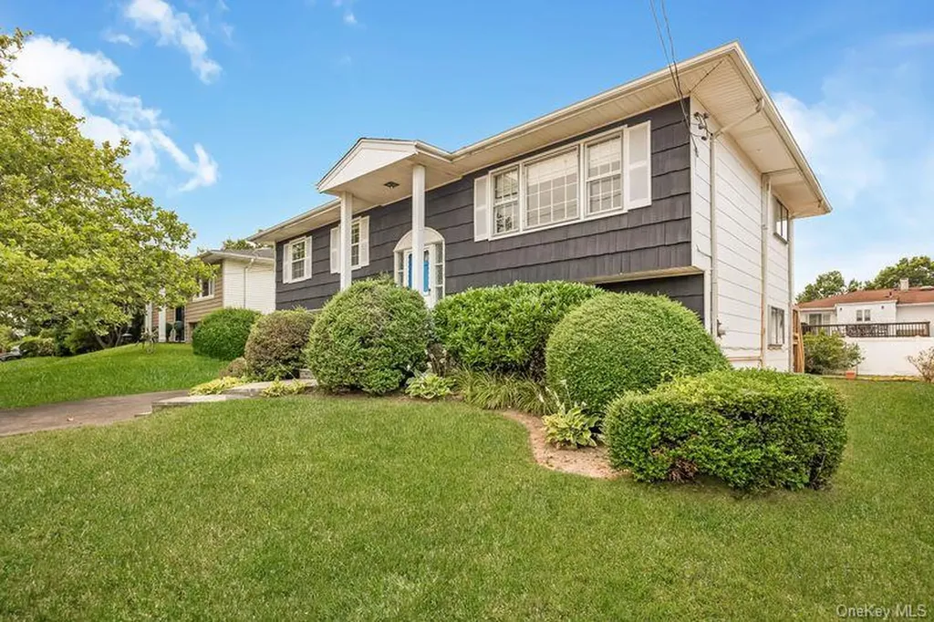 2940 Bond Drive Merrick NY 11566