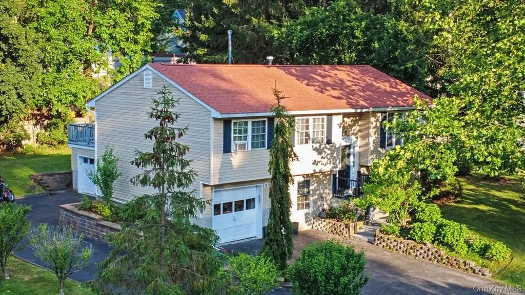 23 Hankin Loop Poughkeepsie NY 12601