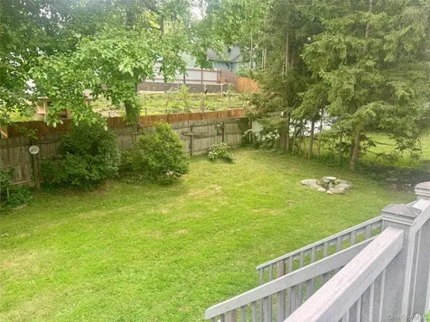 23 Hankin Loop Poughkeepsie NY 12601