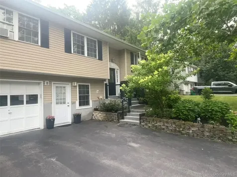 23 Hankin Loop Poughkeepsie NY 12601