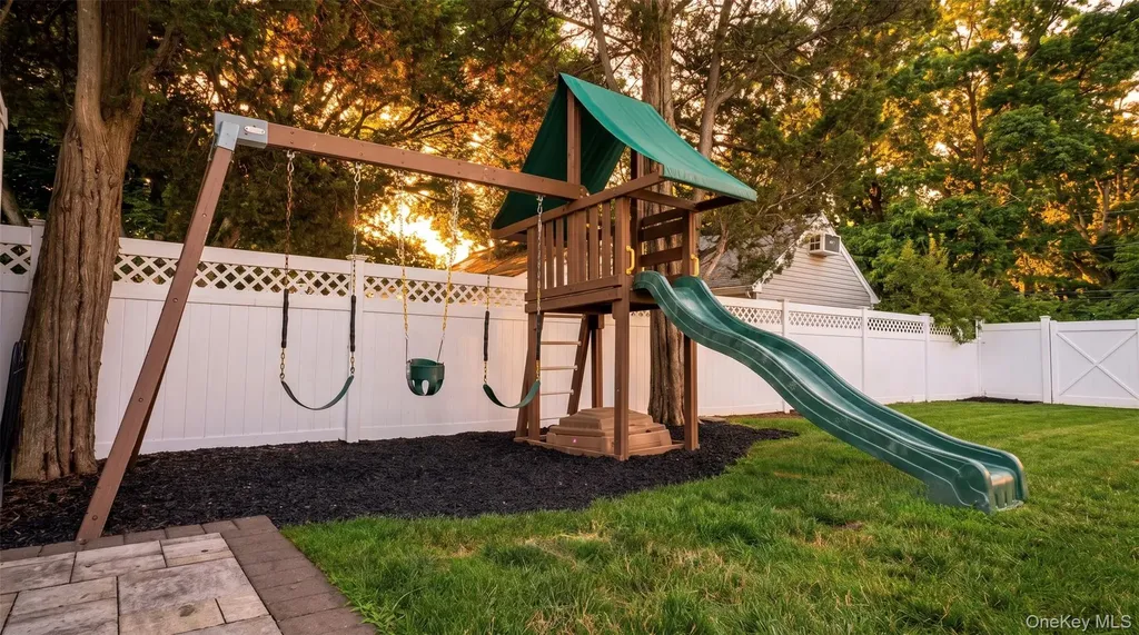 520 Riverside Avenue Massapequa NY 11758
