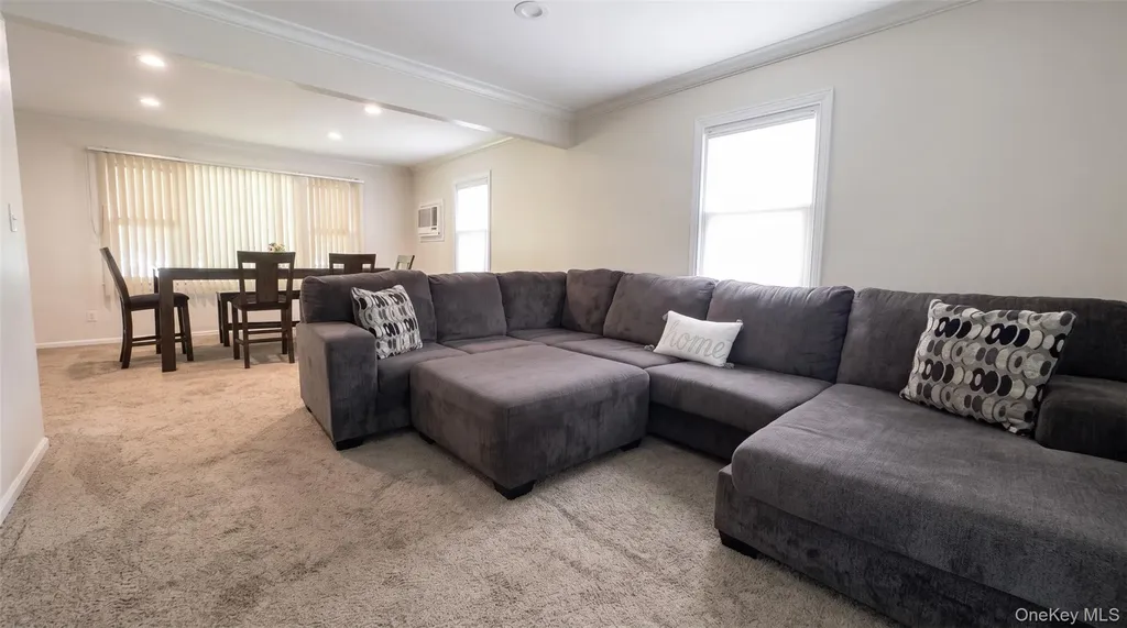 520 Riverside Avenue Massapequa NY 11758