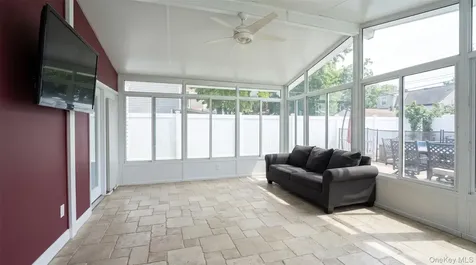 520 Riverside Avenue Massapequa NY 11758