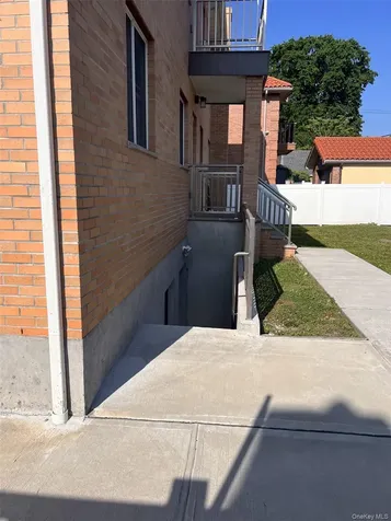 196-43 45th Road Flushing NY 11358
