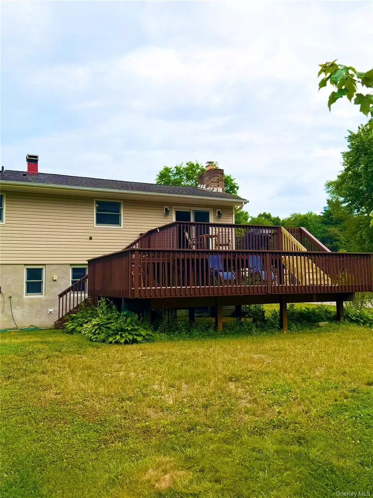 20 Lenart Place Hopewell Junction NY 12533