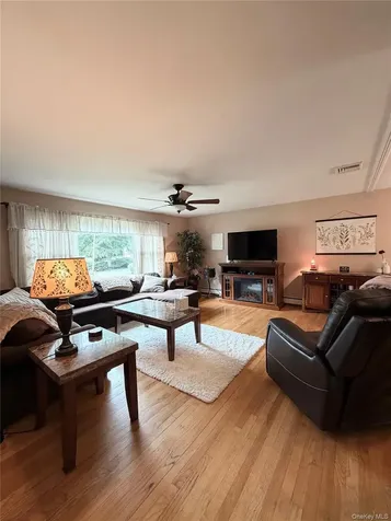 20 Lenart Place Hopewell Junction NY 12533