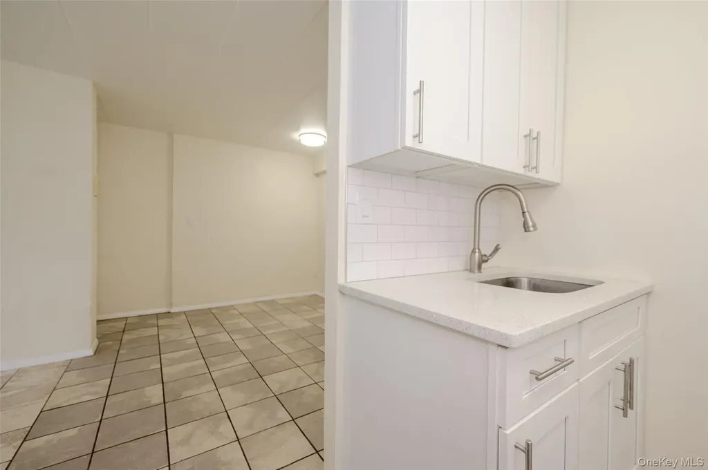 3 Duryea Place Lynbrook NY 11563