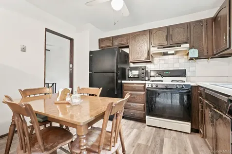 55 Sutton Park Road Poughkeepsie NY 12603