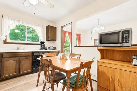 55 Sutton Park Road Poughkeepsie NY 12603