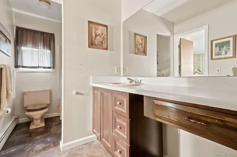 55 Sutton Park Road Poughkeepsie NY 12603
