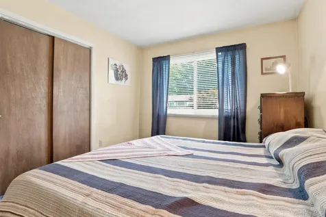 55 Sutton Park Road Poughkeepsie NY 12603