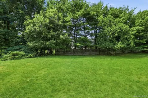 55 Sutton Park Road Poughkeepsie NY 12603