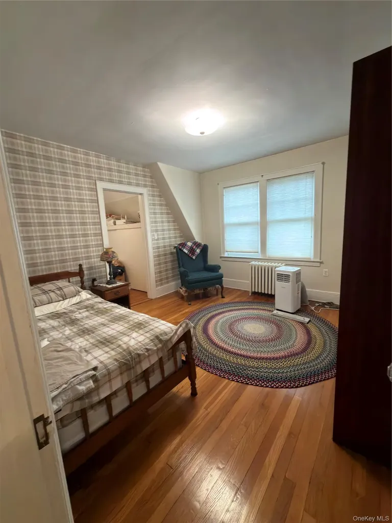 44 Muirfield Road Rockville Centre NY 11570