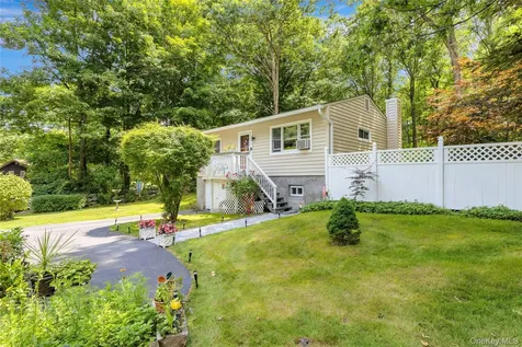 577 Wood Road Mahopac NY 10541