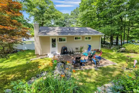 577 Wood Road Mahopac NY 10541