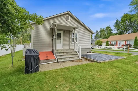 2 Hennessey Place Poughkeepsie NY 12601