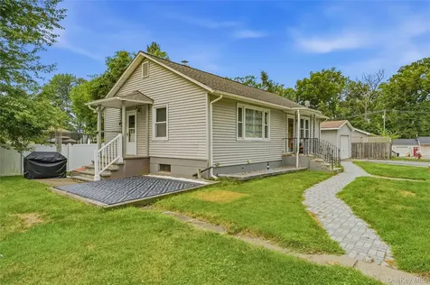 2 Hennessey Place Poughkeepsie NY 12601