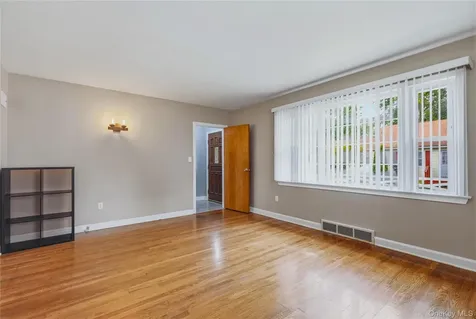 2 Hennessey Place Poughkeepsie NY 12601