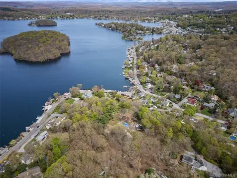 15 Colonial Terrace Mahopac NY 10541