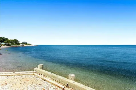 55915 County Road 48 Greenport NY 11944