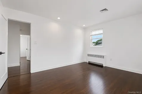 38 Birchwood Park Drive Syosset NY 11791