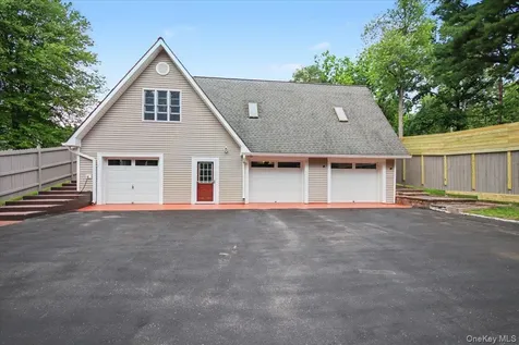 70 Camp Drive Rhinebeck NY 12572