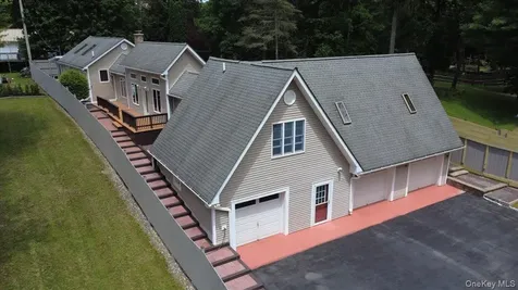 70 Camp Drive Rhinebeck NY 12572