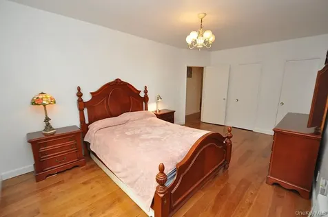 491 Riverdale Avenue Yonkers NY 10705