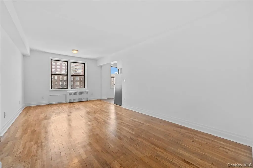 1725 Edison Avenue Bronx NY 10461