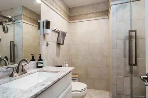 5 High Court Bayville NY 11709