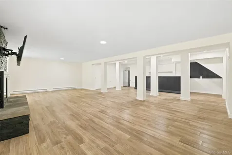 39 Ridge Road Hartsdale NY 10530