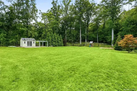 39 Ridge Road Hartsdale NY 10530