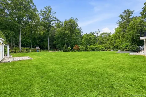 39 Ridge Road Hartsdale NY 10530