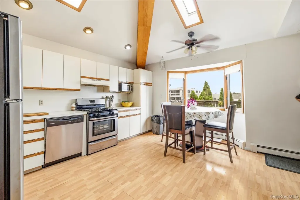 49 Roosevelt Court Westbury NY 11590