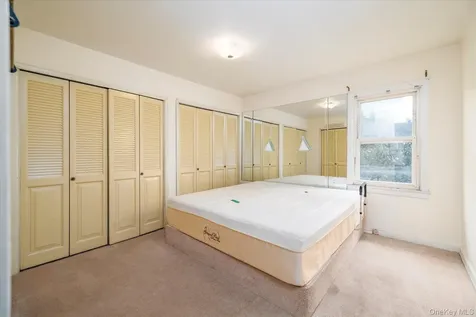 49 Roosevelt Court Westbury NY 11590