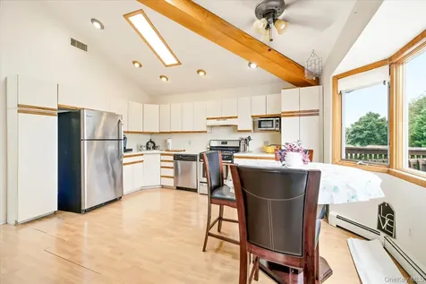 49 Roosevelt Court Westbury NY 11590