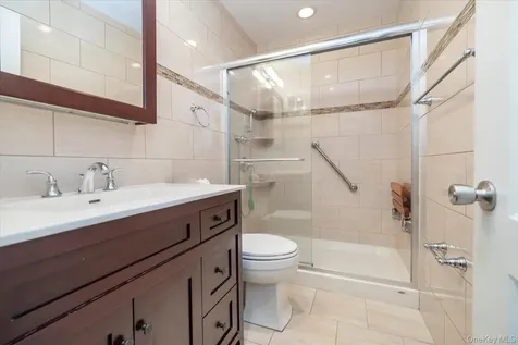 49 Roosevelt Court Westbury NY 11590