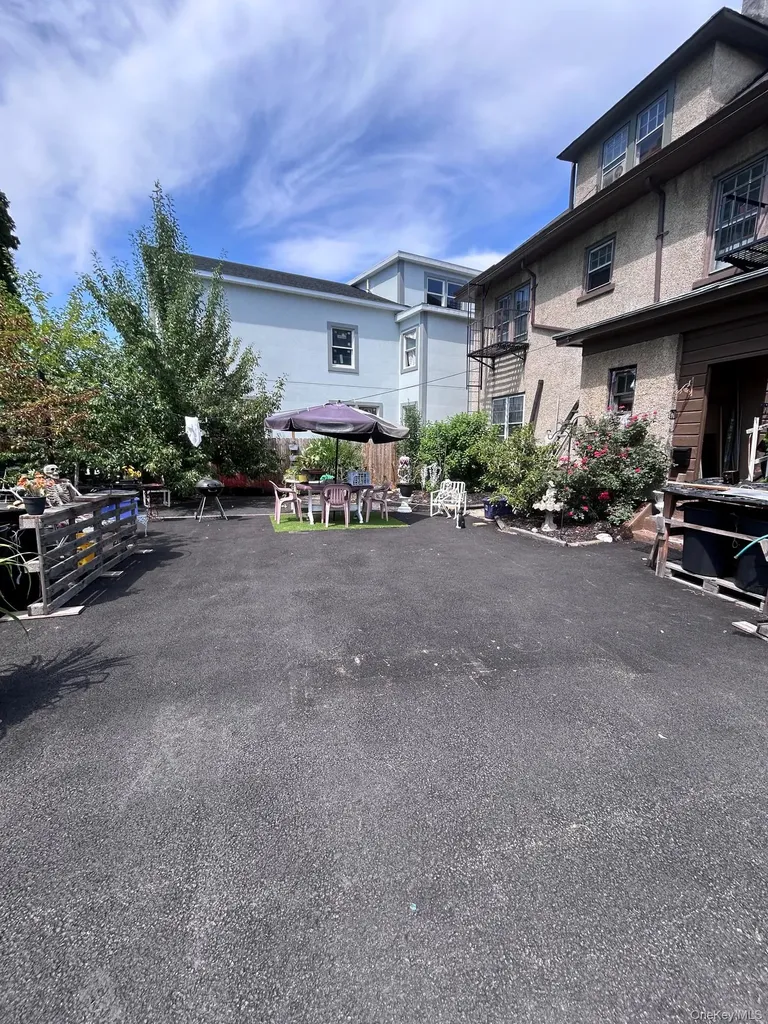 298 Highland Avenue Peekskill NY 10566