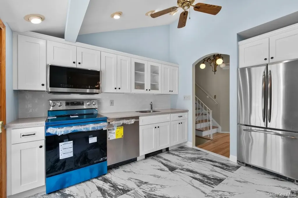 3951 Bernice Road Seaford NY 11783