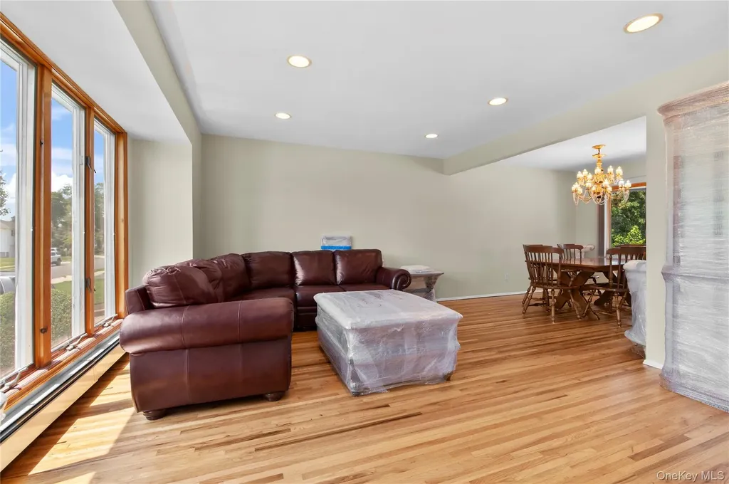 3951 Bernice Road Seaford NY 11783