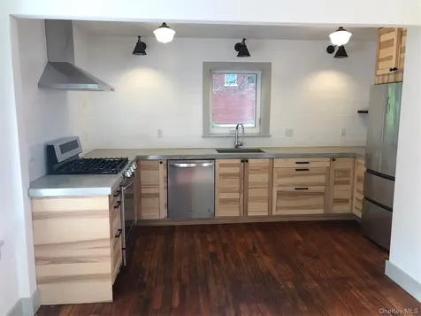 34 Garden Street Red Hook NY 12571