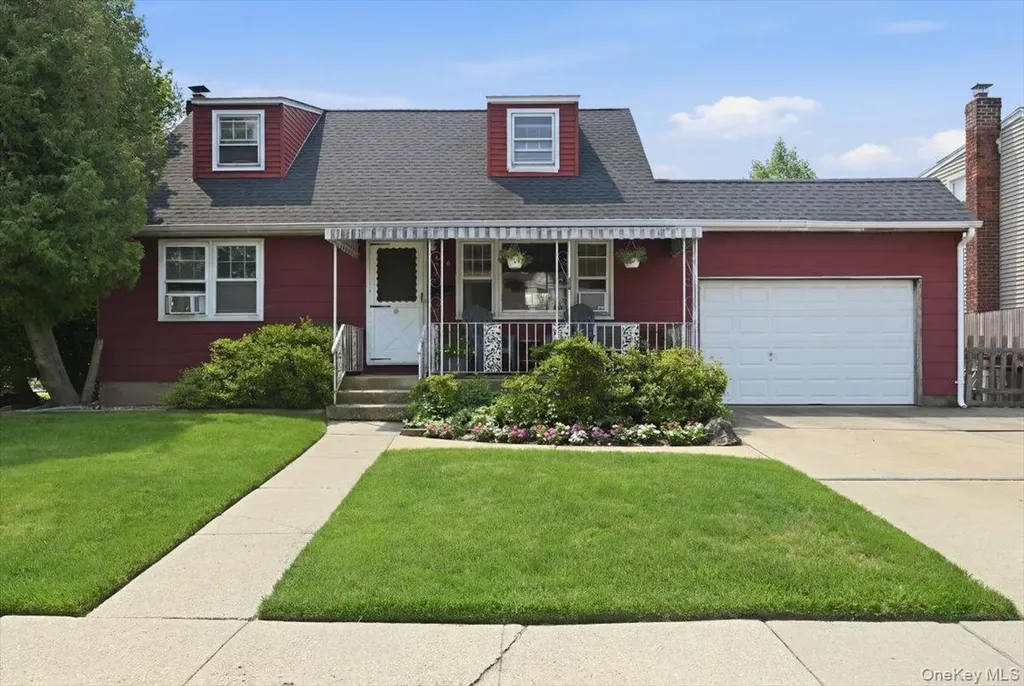 256 N Beech Street Massapequa NY 11758