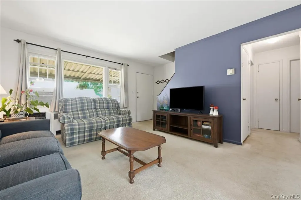 256 N Beech Street Massapequa NY 11758